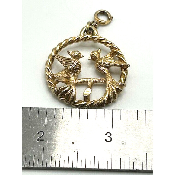 Vintage Monet Two Birds On A Branch Circle Pendant Gold Tone Clip On - Picture 8 of 8